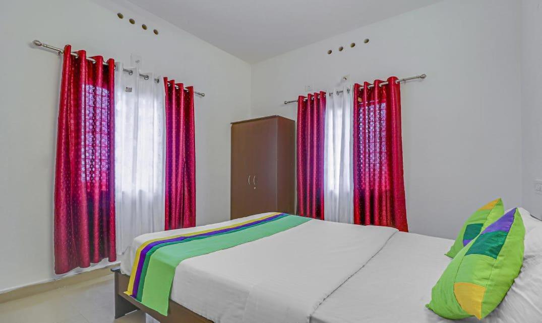 Moss Adams Inn Vagamon Buitenkant foto