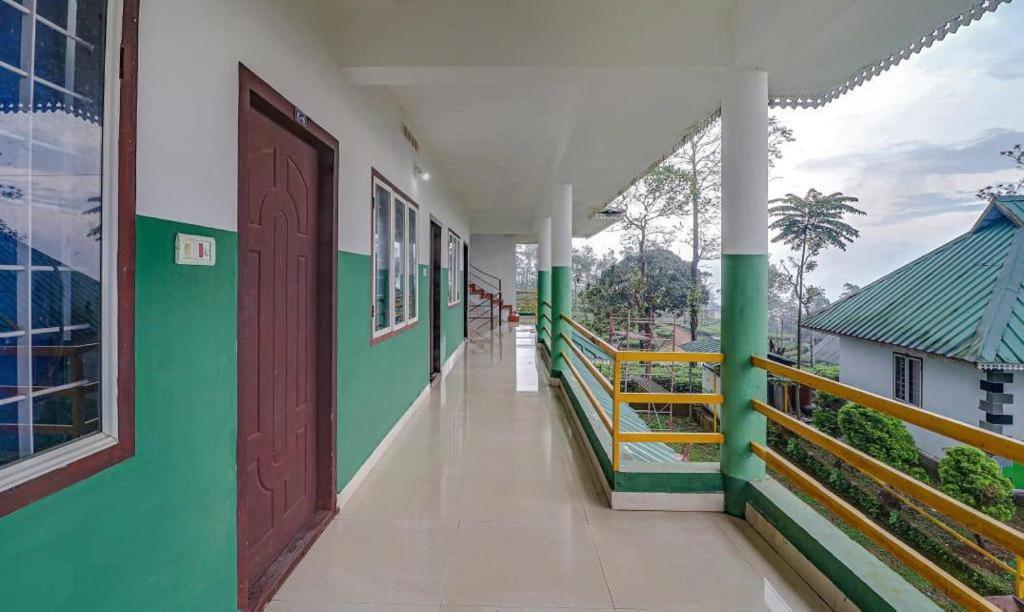 Moss Adams Inn Vagamon Buitenkant foto