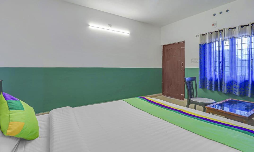 Moss Adams Inn Vagamon Buitenkant foto